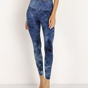 ​Beyond Yoga Lux High-Waisted Performance Leggings - Navy Marble Crumple Wash